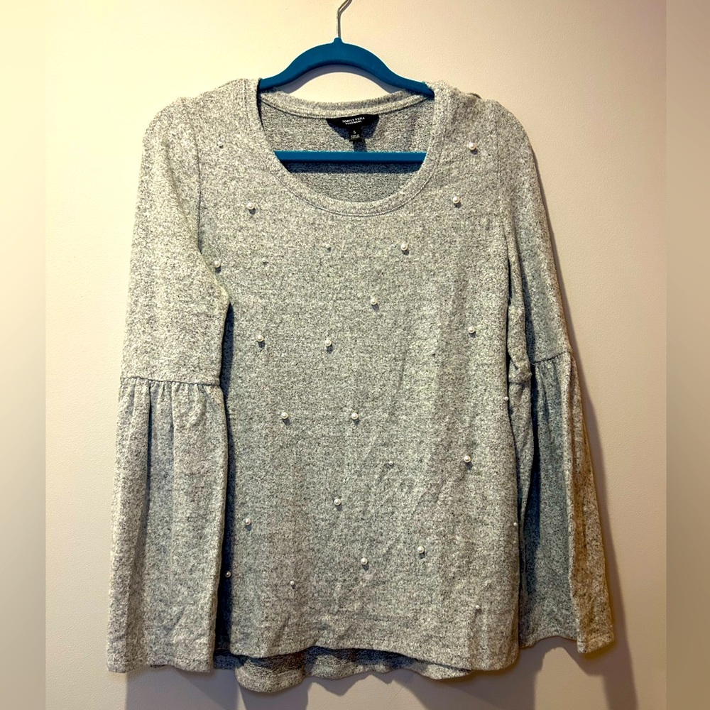 Simply Vera Wang Sweater Women's Size Small Gray Pearl Embellished Bell Sleeve